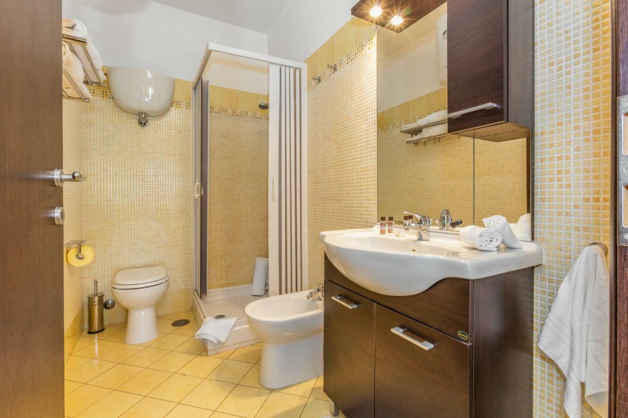 Asso Residence แตร์นี ห้อง รูปภาพ